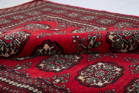 Bokhara Red Hand Knotted 48 X 65 Area Rug 700-147366 Image 6