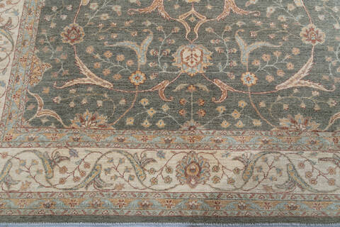 Chobi Green Hand Knotted 82 X 100 Area Rug 700-147421 Image 4