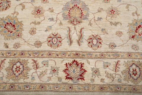 Chobi Beige Hand Knotted 59 X 80 Area Rug 700-147423 Image 5