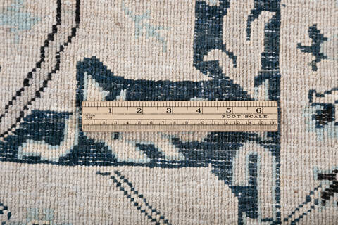 Chobi Grey Hand Knotted 85 X 100 Area Rug 700-147427 Image 7