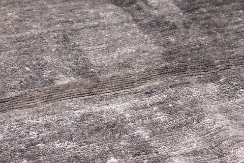 Modern-Contemporary Grey Hand Knotted 99 X 141 Area Rug 254-147446 Image 3