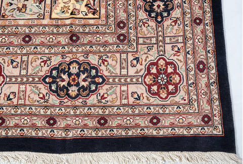 Pak-Persian Blue Hand Knotted 90 X 120 Area Rug 700-147455 Image 3