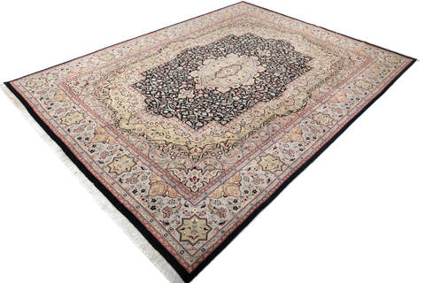 Pak-Persian Black Hand Knotted 90 X 120 Area Rug 700-147456 Image 2