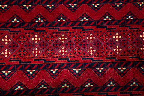 Khan Mohammadi Red Hand Knotted 103 X 139 Area Rug 700-147458 Image 6