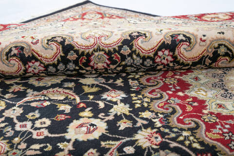 Pak-Persian Black Hand Knotted 60 X 94 Area Rug 700-147466 Image 6
