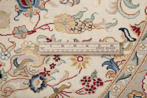 Pak-Persian Beige Round Hand Knotted 51 X 51 Area Rug 700-147468 Image 5