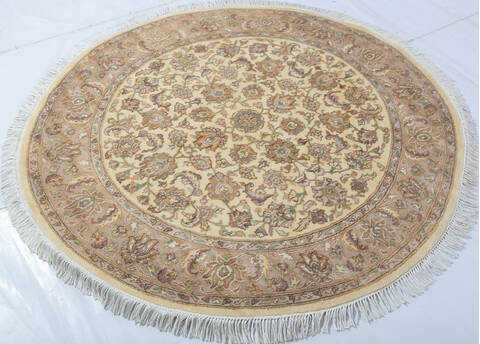 Pak-Persian Beige Round Hand Knotted 51 X 51 Area Rug 700-147471 Image 2