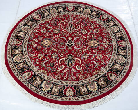 Pak-Persian Red Round Hand Knotted 50 X 50 Area Rug 700-147472 Image 1