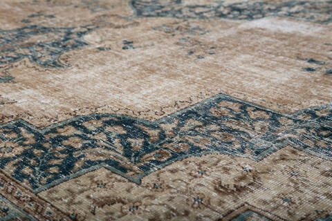 Overdyed Beige Hand Knotted 93 X 127 Area Rug 700-147479 Image 11