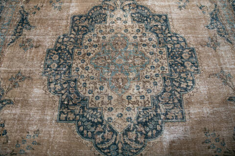 Overdyed Beige Hand Knotted 93 X 127 Area Rug 700-147479 Image 3