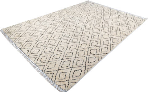 Moroccan White Hand Knotted 67 X 95 Area Rug 700-147481 Image 2
