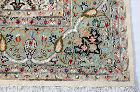 Pak-Persian Beige Hand Knotted 91 X 124 Area Rug 700-147484 Image 10
