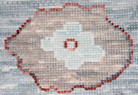 Agra Grey Hand Knotted 100 X 140 Area Rug 254-147497 Image 4