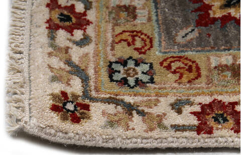 Ziegler Beige Hand Knotted 81 X 104 Area Rug 254-147502 Image 2