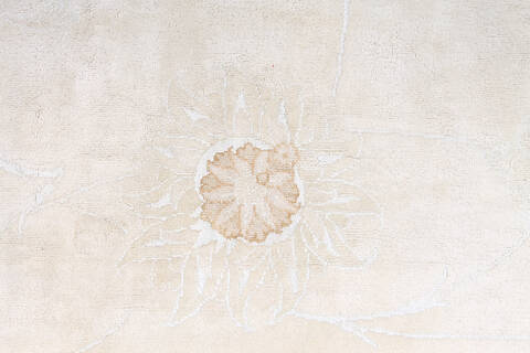 Tabriz Beige Hand Knotted 96 X 113 Area Rug 254-147510 Image 2