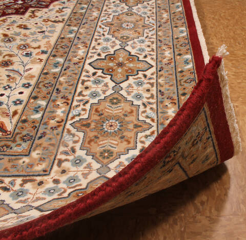 Nain Red Hand Knotted 78 X 101 Area Rug 254-147517 Image 3