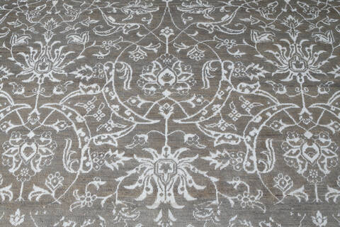 Chobi Grey Hand Knotted 64 X 91 Area Rug 700-147524 Image 4