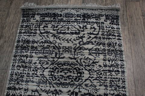 Jaipur Grey Runner Hand Knotted 60 X 26 Area Rug 905-147556 Image 6