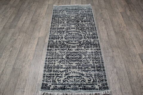 Jaipur Grey Runner Hand Knotted 60 X 26 Area Rug 905-147556 Image 7
