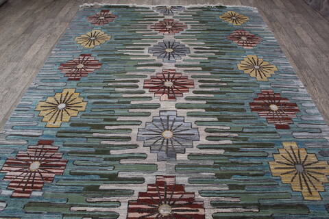 Jaipur Blue Hand Knotted 79 X 101 Area Rug 905-147569 Image 7