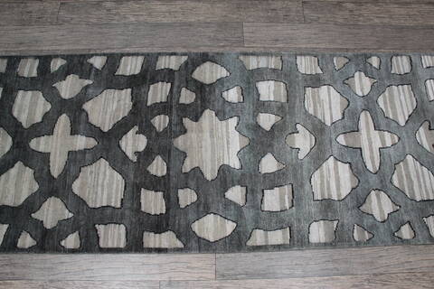 Jaipur Grey Runner Hand Knotted 26 X 100 Area Rug 905-147582 Image 2