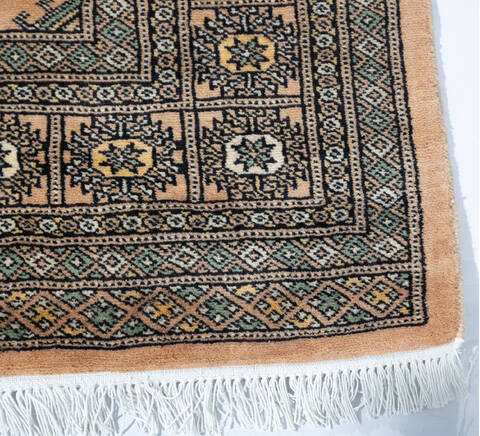 Bokhara Beige Hand Knotted 51 X 84 Area Rug 700-147596 Image 4
