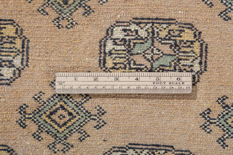 Bokhara Beige Hand Knotted 51 X 84 Area Rug 700-147596 Image 6
