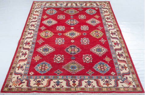 Kazak Red Hand Knotted 56 X 79 Area Rug 700-147622 Image 1