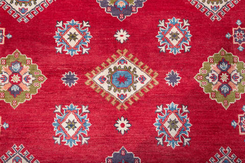 Kazak Red Hand Knotted 56 X 79 Area Rug 700-147622 Image 3