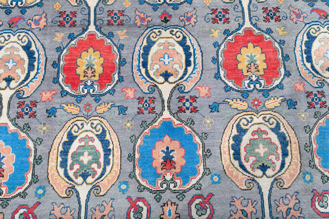 Kazak Grey Hand Knotted 67 X 102 Area Rug 700-147636 Image 3