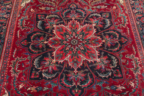 Heriz Red Hand Knotted 710 X 105 Area Rug 700-147638 Image 3