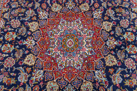 Kashan Blue Hand Knotted 92 X 134 Area Rug 700-147640 Image 3
