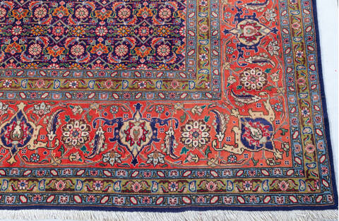 Bidjar Red Hand Knotted 100 X 129 Area Rug 700-147642 Image 5