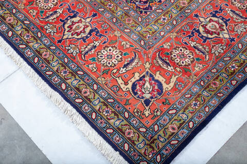 Bidjar Red Hand Knotted 100 X 129 Area Rug 700-147642 Image 6