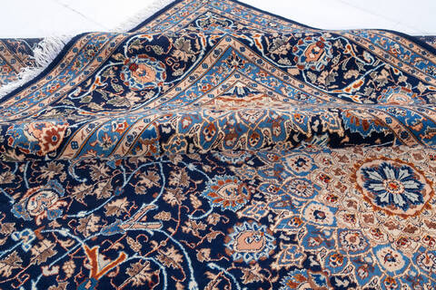 Kashan Blue Hand Knotted 910 X 130 Area Rug 700-147646 Image 6