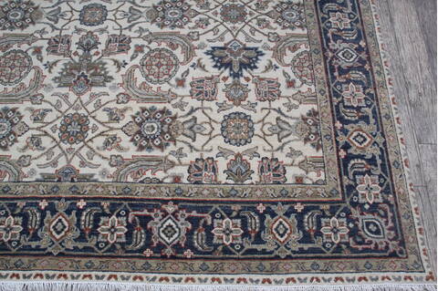 Jaipur White Hand Knotted 80 X 100 Area Rug 124-147660 Image 3