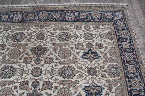 Jaipur White Hand Knotted 80 X 100 Area Rug 124-147660 Image 6