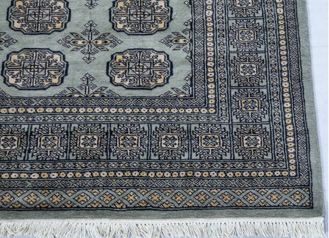 Bokhara Grey Hand Knotted 49 X 68 Area Rug 700-147661 Image 4