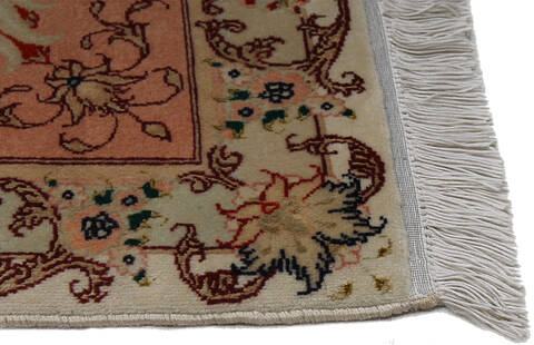 Tabriz Beige Hand Knotted 68 X 98 Area Rug 254-147682 Image 1