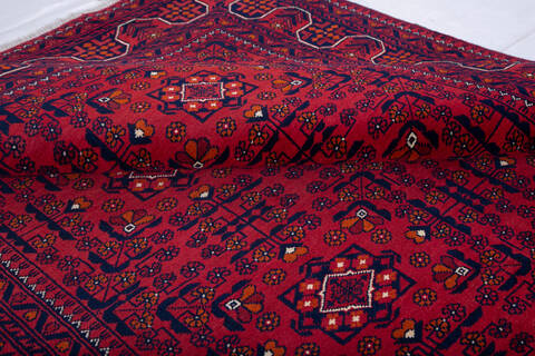 Khan Mohammadi Red Hand Knotted 59 X 86 Area Rug 700-147695 Image 5