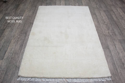 Jaipur White Hand Knotted 40 X 62 Area Rug 905-147705 Image 1