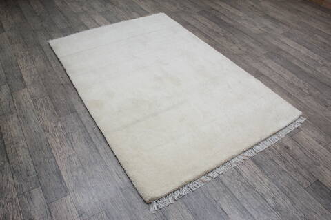 Jaipur White Hand Knotted 40 X 62 Area Rug 905-147705 Image 2