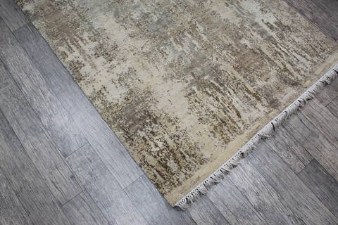 Jaipur Beige Hand Knotted 40 X 60 Area Rug 905-147706 Image 4