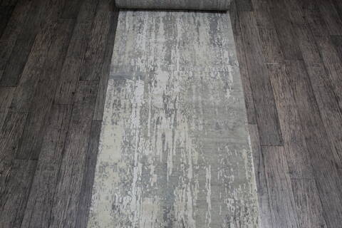 Jaipur Grey Runner Hand Knotted 26 X 1911 Area Rug 905-147718 Image 4