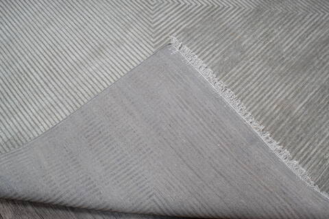Jaipur Grey Hand Knotted 90 X 120 Area Rug 905-147748 Image 9