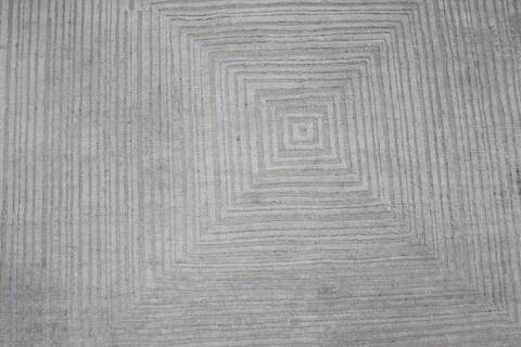 Jaipur White Hand Knotted 60 X 90 Area Rug 905-147750 Image 3