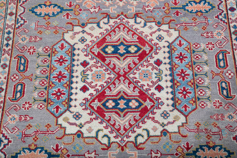 Kazak Grey Hand Knotted 57 X 79 Area Rug 700-147755 Image 3