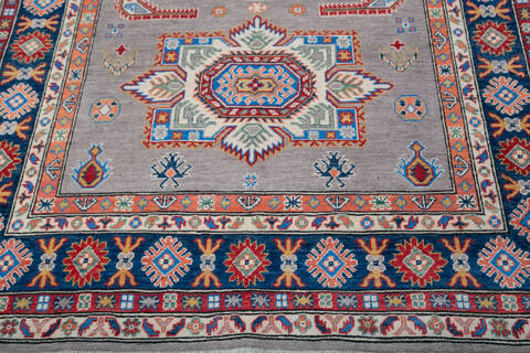 Kazak Grey Hand Knotted 57 X 710 Area Rug 700-147757 Image 4
