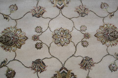 Jaipur White Round Hand Knotted 711 X 81 Area Rug 905-147771 Image 3