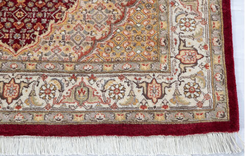Pak-Persian Red Hand Knotted 41 X 64 Area Rug 700-147798 Image 5